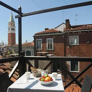 https://tra-san-marco-e-rialto.hotelslidodijesolo.com